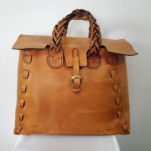 Vintage Tan Leather Women's Travel Bag